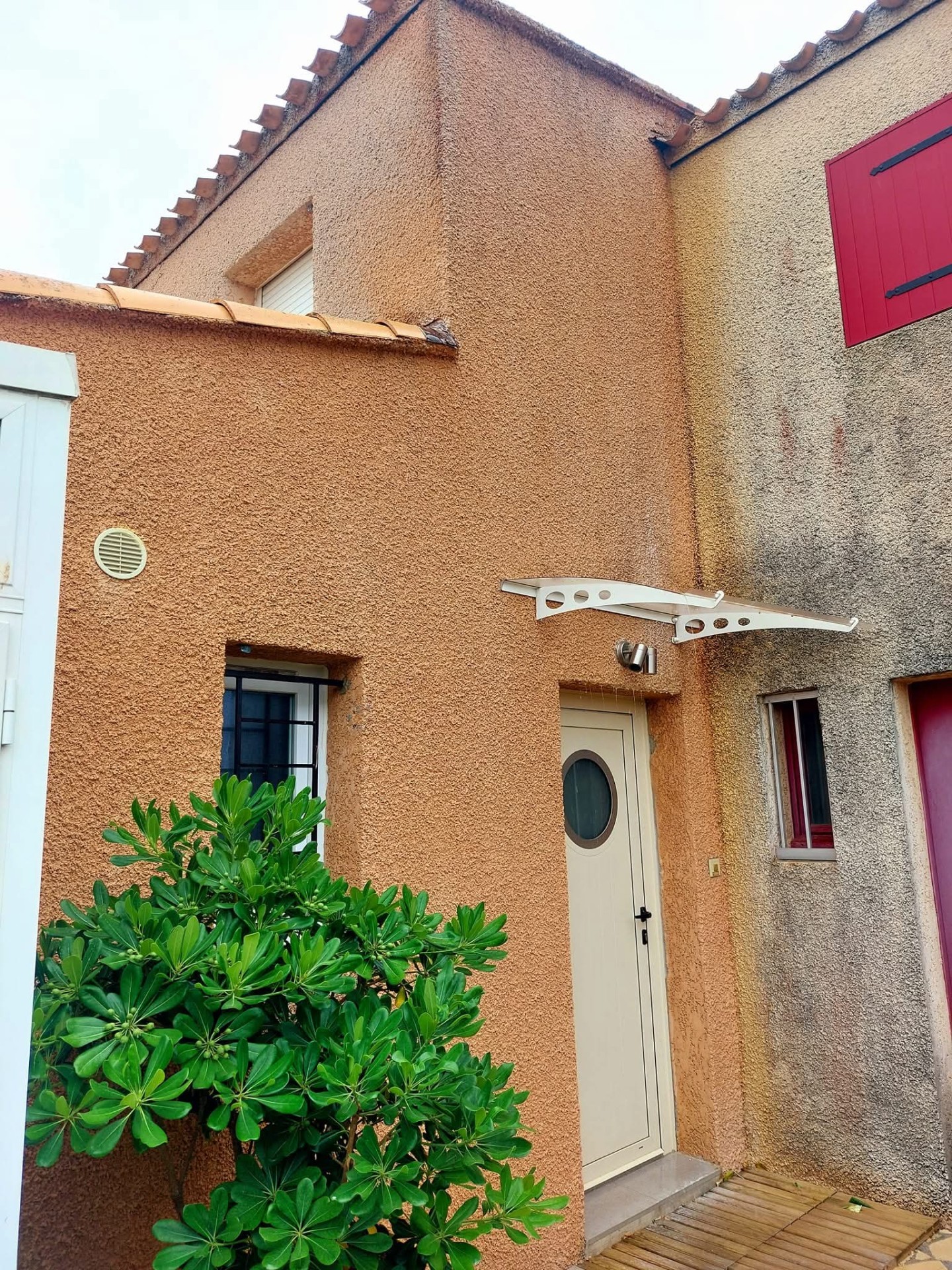 1000055143